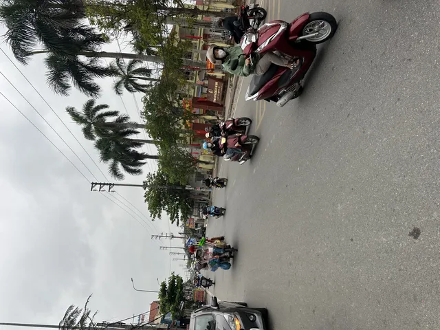 🔥 HÀNG HIẾM – LÔ ĐẤT ĐẸP NGAY CHỢ HƯƠNG, GIÁ ĐẦU TƯ 🔥
💥 Vị trí cực đẹp – full tiện ích xung quanh
	•	Diện tích: ~65,7m²