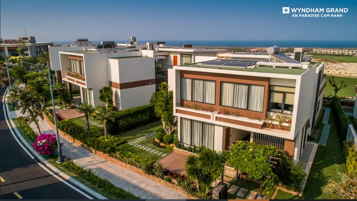 " Caraworld Cam Ranh - Siêu phức
 hợp nghỉ dưỡng 800ha lớn nhất Bãi Dài."



















 Caraworld Cam Ranh - Siêu phức hợp nghỉ dưỡng 800ha lớn nhất Bãi Dài giá chỉ từ 4ty6/ căn