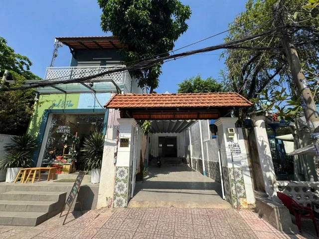 Cho thuê Mặt Bằng Kinh Doanh Tống Hữu Định, Thảo Điền – 160m²,trệt 1 lầu, Giá 76tr/th