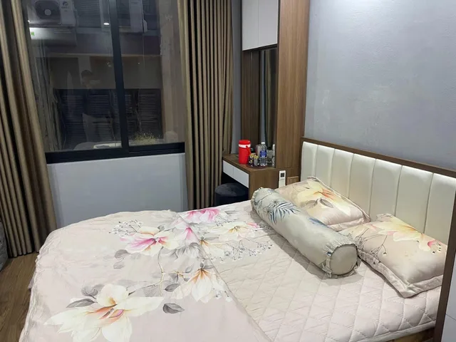 Cho Thuê Nhà Mặt Bằng KD Phố Trung Liệt - Đống Đa 30M² 5 Tầng 3 Ngủ Full Nội Thất - Nhận Nhà Ngay - Giá Thuê 19tr