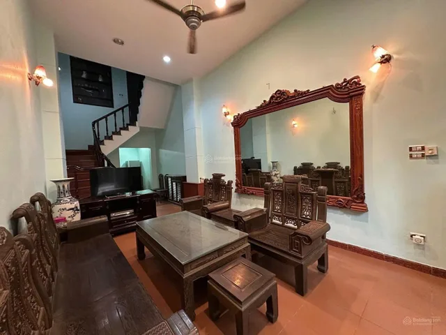 Cho thuê nhà ngõ 1 Nghĩa Tân, Cầu Giấy DTSD 55M x 4T giá 19 triệu NGÕ Ô TÔ