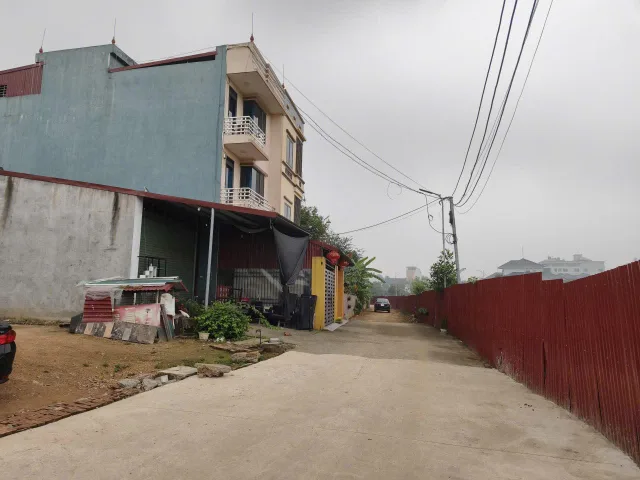 Bán nhà 100m² có sẵn 52.5m² thổ cư ngang 4.5m giá 3.6 tỷ tại Phường Việt Trì