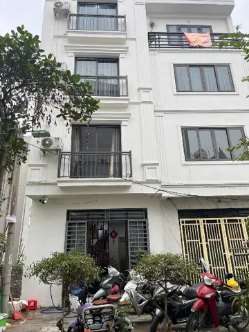 Bán nhà 31.6m² full thổ cư ngang 36m giá 7.8 tỷ tại Đường Phúc Lợi Phường Phúc Lợi