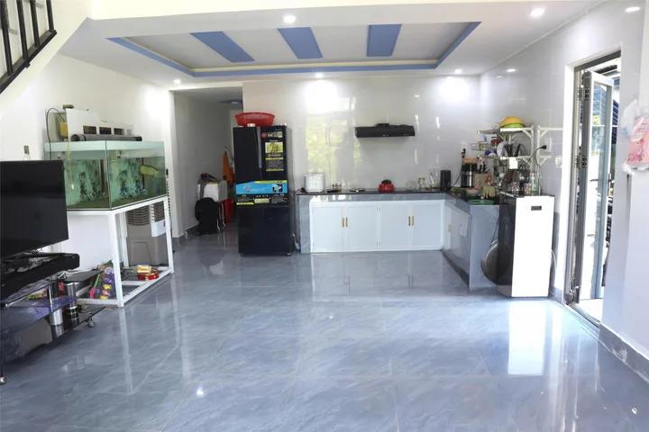 NHÀ CHÍNH CHỦ- GIÁ ĐẦU TƯ CẦN BÁN NHANH CĂN NHÀ VỊ TRÍ ĐẸP TẠI Hòa Tiến, TP Đà Nẵng