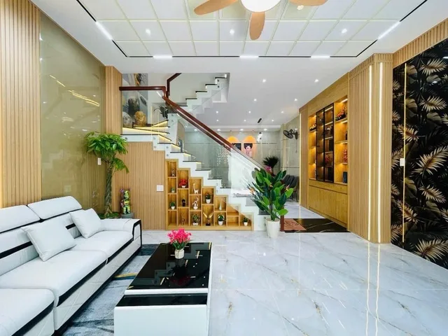 Bán nhà sổ hồng riêng thống nhất đường siêu thị Lotte city land, trường học cấp 1 2 3.