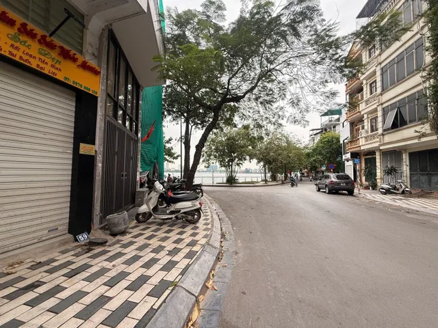 Bán nhà Lạc Long Quân 43.7m² full thổ cư ngang 3.2m giá 43.7 tỷ tại Đường Lạc Long Quân Phường Tây Hồ (MUA/BÁN BĐS nhắn tin Zalo 0862299066)