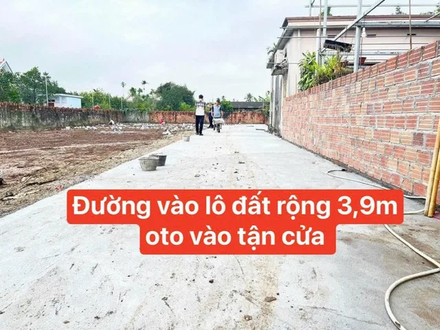 🍀Cần bán lô đất đẹp tại phường Lê Ích Mộc ,Tp Hải Phòng. ( xã Cao Nhân cũ ).l/h:076.231.9990 e Thúy 

•Diện tích : 61,9m²     ngang : 5,1 m 
•Đất vị trí thoáng, gần trường học các cấp , đường vào 4m, phù hợp xây nhà ở hoặc đầu tư.
•Pháp lý rõ ràng, sổ