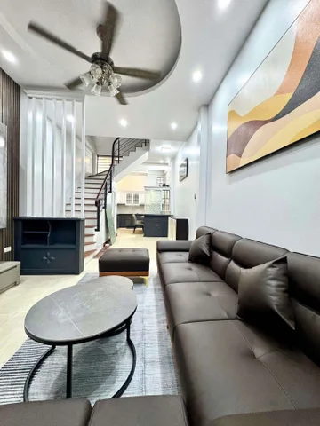 Nhà Bồ Đề 6 ngủ gần chợ- hồ ô tô đỗ cổng
