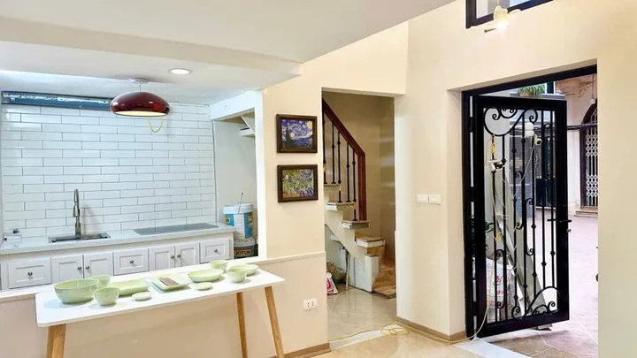 HIẾM! NHÀ ĐẸP LÒ ĐÚC - Trung tâm Hai Bà Trưng -  Sát phố - Ngay lõi Thủ đô - Ô tô tận nơi