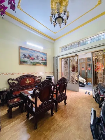 Lê đức thọ 4 tầng ,gần công viên, siêu thị, trường học