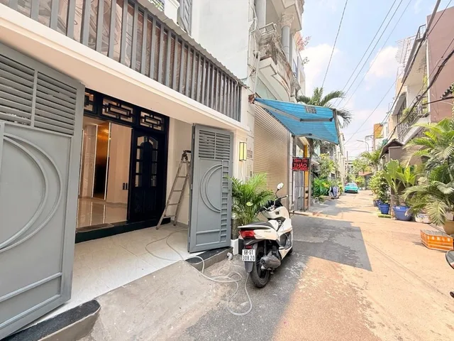 Nhà bán 4 tầng hẽm xe hơi nguyễn văn khối (11) sổ hồng hoàn công đủ