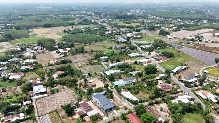 Đất thổ cư 2MT đường, cách tỉnh lộ 2 chỉ 50m, 256.7m2, SHR, Giá 1 tỷ 250.