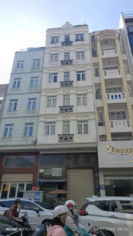 Bán CHDV Mặt tiền 72 Bạch Đằng 2 – Giá 37 tỷ.