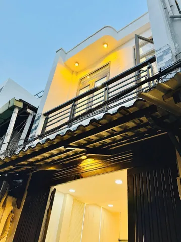 Ngộp! Bán gấp 2 tỷ 350, Nơ Trang Long, P7, Bình Thạnh. Dt 35m2, hẻm 6m, ra chợ Bà Chiểu 5phút