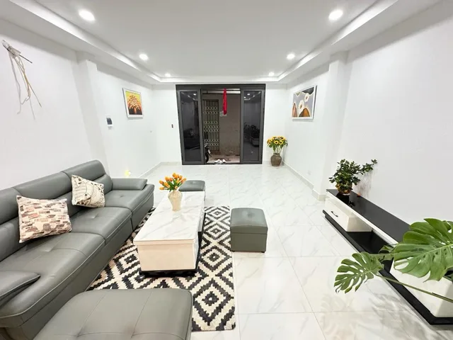 BÁN NHÀ TRƯỜNG CHINH, 40M² X 6 TẦNG THANG MÁY, 2 THOÁNG TRƯỚC SAU