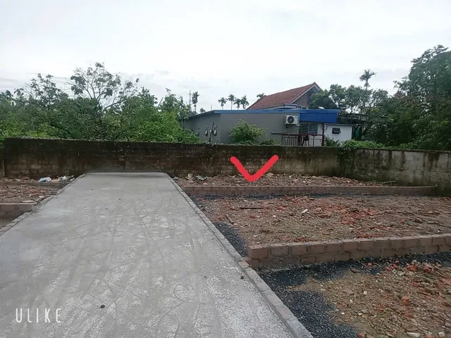 Bán 52 m thôn Đền Lâm Động ngõ ô tô 7 chỗ . Cách đường thôn 50 m. L/h:076.231.9990 em Thúy
