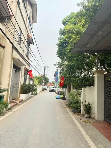 NGÕ THÔNG – Ô TÔ GẦN – NHÀ 5 TẦNG CHỈ HƠN 5 TỶ TẠI YÊN BỆ HOÀI ĐỨC, HÀ NỘI