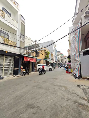 CẠNH CÔNG VIÊN LÊ THỊ RIÊNG – NHÀ 6 TẦNG – 4x15m – ĐƯỜNG NHỰA 10M – XÂY MỚI FULL NỘI THẤT – OTO VÀO NHÀ – NHÀ MỚI ĐÓN TẾT 2026.