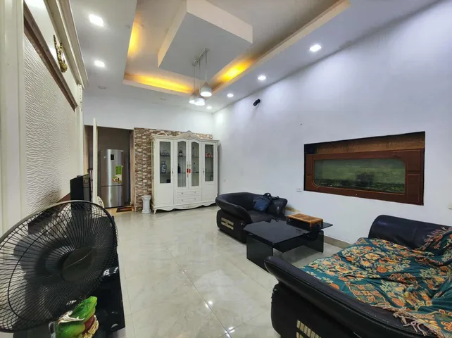 NGUYÊN CĂN KIM MÃ, GIANG VĂN MINH, BA ĐÌNH, NHÀ ĐẸP, 2 HỘ GIA ĐÌNH, Ở NHÓM