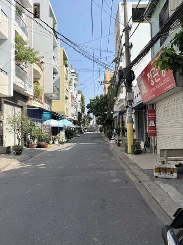 BÁN NHÀ ĐƯỜNG 10M CÓ VỈA HÈ – KHU PHÂN LÔ TRẦN THỊ TRỌNG – HOÀNG BẬT ĐẠT