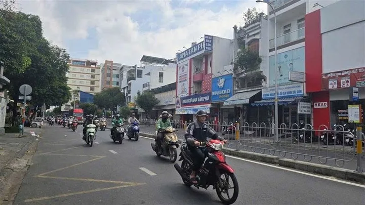 BÁN NHÀ MẶT TIỀN NGUYỄN SƠN – ĐƯỜNG ĐÔI 20M – KINH DOANH ĐA NGÀNH