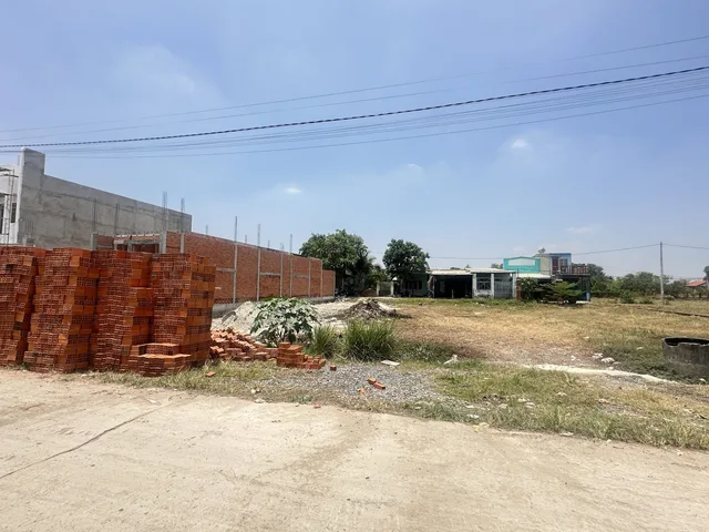 Bán đất ấp rừng dầu, 2 mặt tiền trước sau cực đẹp