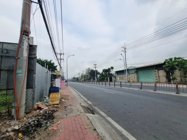 (L962) Đất mặt tiền Tỉnh Lộ 8, xã Hòa Phú, dt 174m2 , đất ở hiện hữu, giá 5 tỷ 400