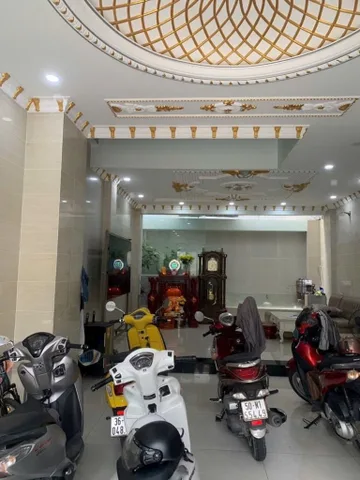 Bán nhà 4 Tầng, Hẻm ôtô Thông, DT: 86m² full thổ cư ngang 5,5m giá 8.1 tỷ tại Phường Bình Trị Đông