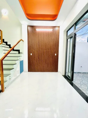 Nhà 1 Trệt 2 Lầu – Khu Việt Nhân Nguyễn Xiển – Thu Nhập 11tr/tháng