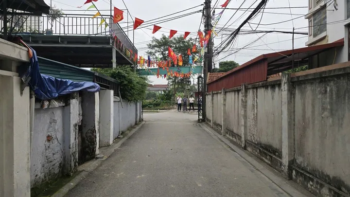 Nhà riêng tọa lạc tại Tổ 24, Xã Phúc Thịnh, Hà Nội, trước đây Thị trấn Đông Anh, Hà Nội