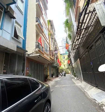 OTO PHỐ THÁI HÀ SỔ GẦN 70M2,6 TẦNG, 3 MẶT THOÁNG, Ô CHỜ THANG MÁY, 18 TỶ