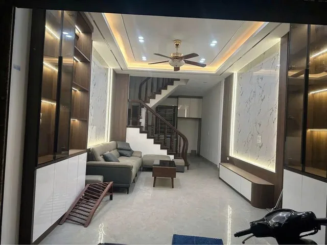 Cho Thuê Nhà Kim Ngưu - Hai Bà Trưng 39M² 4 Tầng 4 Ngủ - Nội Thất CB - Ngõ Thông - Giá Thuê 16tr