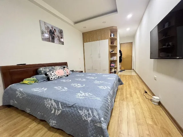 Bán nhà ngõ rộng như phố ô tô vào nhà 5 tầng 33m2 giá 5.5 tỷ