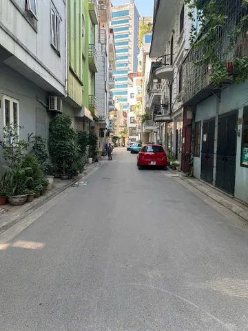 Bán nhà ngõ 548 Nguyễn Văn Cừ 34m x 3T ngõ oto thông, 1 nhà ra oto tránh, 10t còn tl.