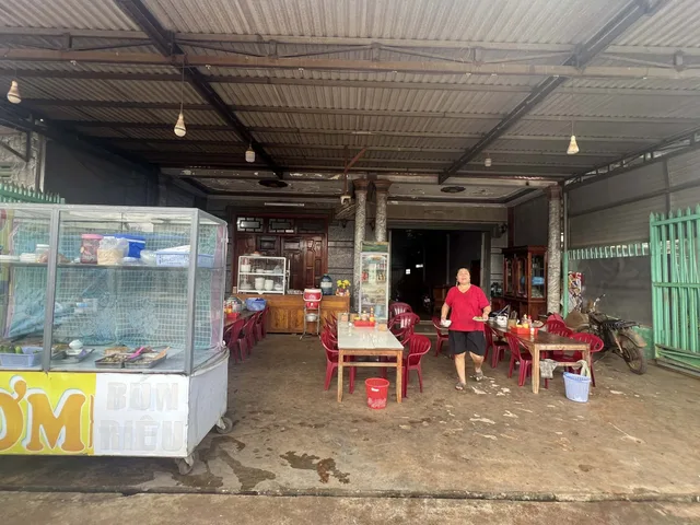 Cần bán gấp nhà mặt tiền đường ngay trung tâm xã Đak Nhau