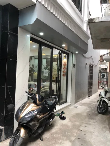 Bán nhà Lê Thanh Nghị 35m 5 tầng, full nội thất đẹp, MT 4,1m, giá 9 tỷ