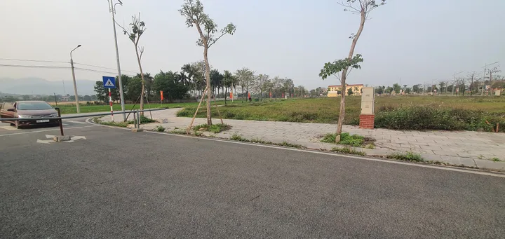 Chính chủ cần bán lô đất LK2 dự án HUD Lương Sơn Central Point.