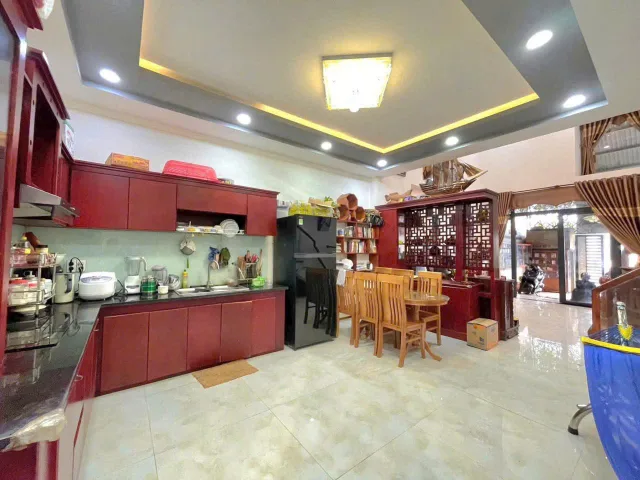 🏡🏡Nhà đẹp mặt tiền hẻm 473 Ymoan – Hướng Tây !!
