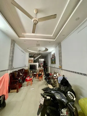 Bán nhà 4 Tầng , Hẻm ôtô Thông, DT: 70m² full thổ cư ngang 4m giá 7 tỷ tại Phường Bình Hưng Hòa