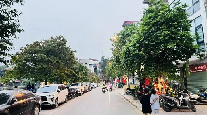 CCMN HẠ ĐÌNH - TRƯỚC NHÀ MỞ ĐƯỜNG - 21 PHÒNG FULL - 130M² - GIÁ 5x TỶ