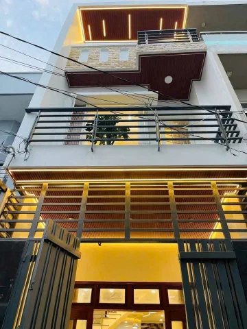 Cần bán gấp nhà song hành quận 6 2 tỷ 800 ra sổ ngay , không tranh chấp quy hoạch đường rộng thoáng