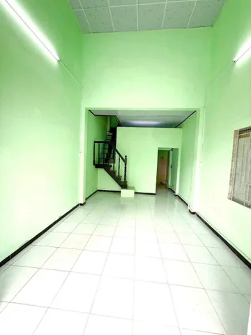 Bán Nhà Quận 11 - Hẻm Nhựa 6M - Trịnh Định Trọng - DT 42M2 - Giá 5.6 Tỷ