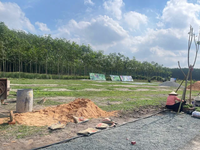 Bán đất 225m² có sẵn 60m² thổ cư ngang 5m giá 570 triệu gần ngã tư Chơn Thành - Đồng Nai