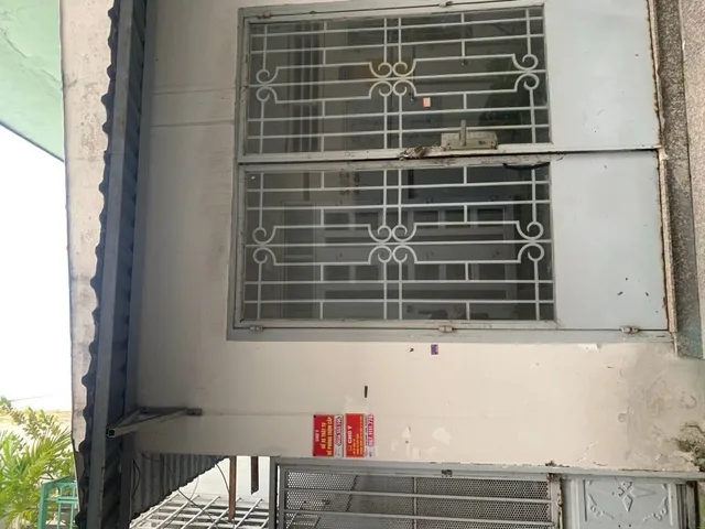 NHÀ CẤP 4 RỘNG RÃI SÁT BÊN LÊ TRỌNG TẤN TIỆN XÂY MỚI