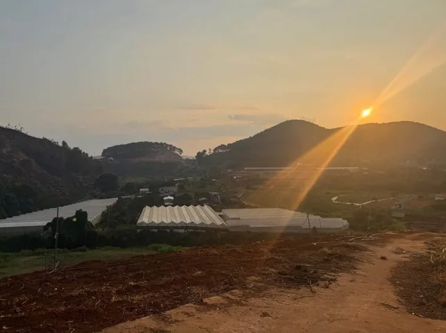 2650m2 đất hai mặt tiền ngoại ô Đà Lạt, 400m xây dựng