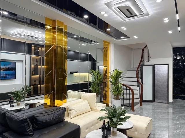 CHÍNH CHỦ CẦN BÁN NHÀ ĐẸP PHỐ KHƯƠNG TRUNG – NGÕ THÔNG 2 THOÁNG – GIÁ HIẾM NHẤT KHU – HƯỞNG TRỌN GIÓ HỒ ĐẦM HỒNG – NHIỀU TUYẾN ĐƯỜNG MỞ RỘNG – CHỦ HẠ CHÀO