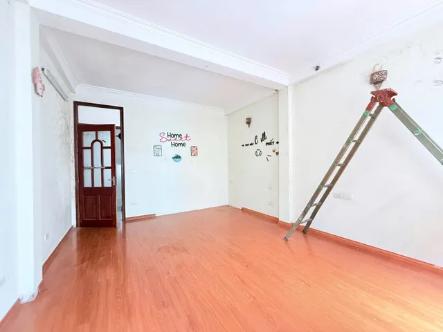Bán nhà Yên Hòa 42m² full thổ cư ngang 4.4m giá 13.3 tỷ tại Đường Yên Hòa Phường Yên Hòa (MUA/BÁN BĐS nhắn tin Zalo 0862299066)