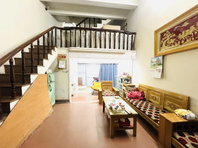 Bán nhà Thành Công (Mặt phố Vành đai 1 Đê La Thành mới) 25/32m² có sẵn 25m² thổ cư ngang 4.2m giá 26 tỷ tại Đường Thành Công Phường Giảng Võ (MUA/BÁN BĐS nhắn tin Zalo 0862299066)