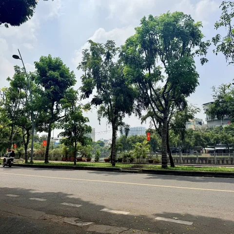 BÁNH NHÀ QUẬN 3, HẺM KINH DOANH TRỤC XUYÊN TÂM LÊ VĂN SỸ, 65M2, NGANG 6M BỀ THẾ - 8 TỶ.