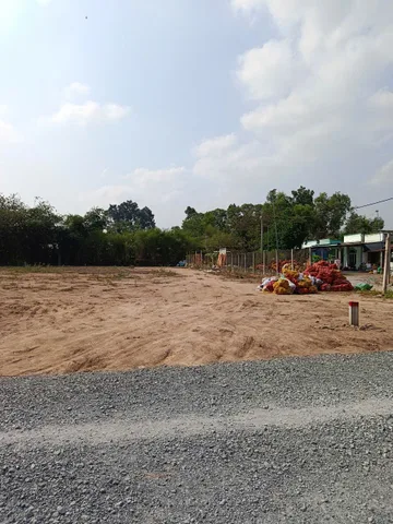 🏡 Tầm tiền dưới 2 tỷ kiếm lô full thổ cư 175m² ở Củ Chi rất hiếm
Ngay Phước Vĩnh An – đường Cây Bài, vị trí đẹp, dân cư đông, thoáng mát.